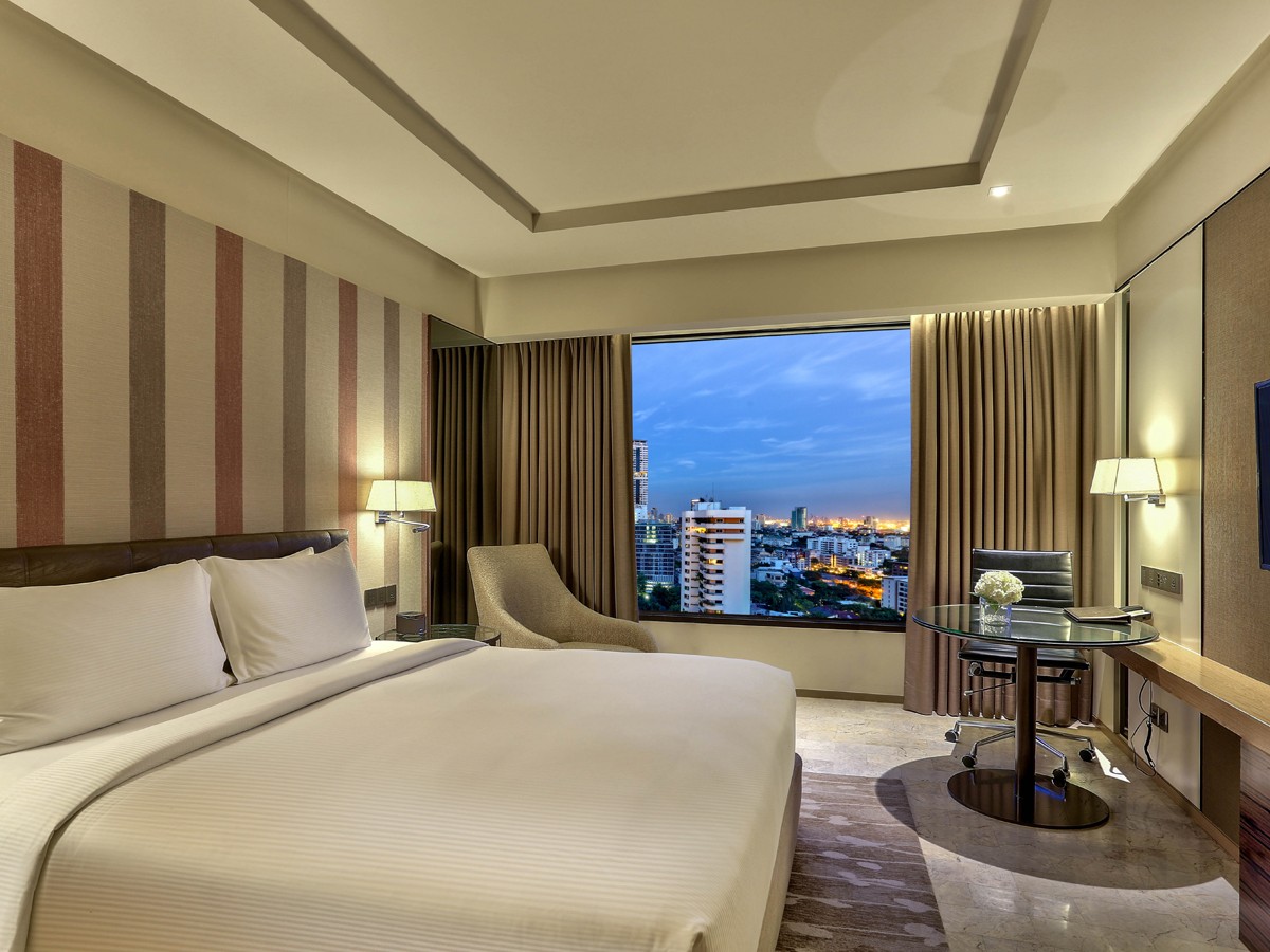 DOUBLETREE BY HILTON SUKHUMVIT BANGKOK