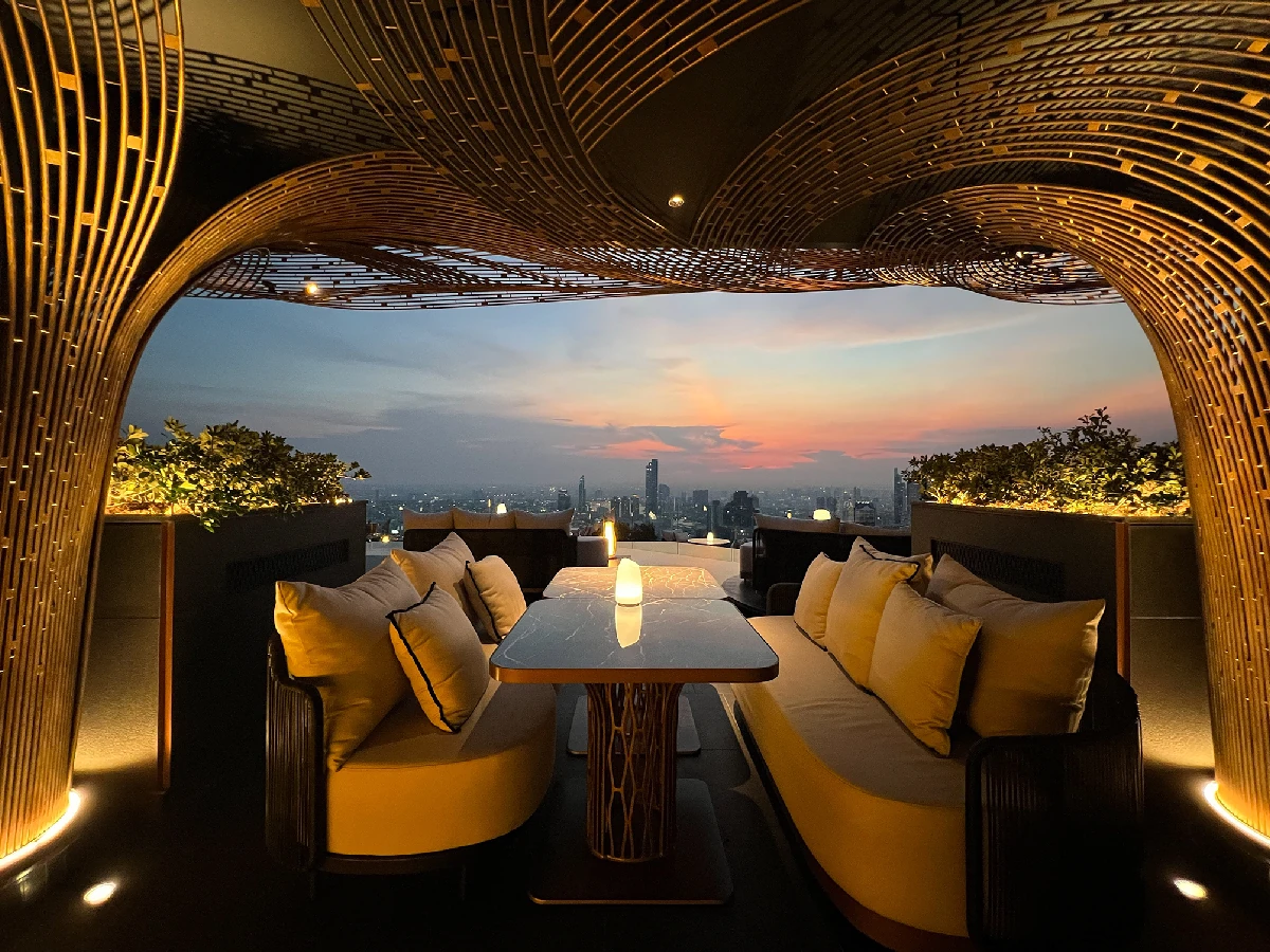 ดิ เอ็มไพร์